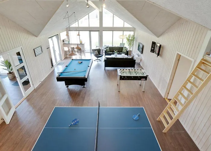 Feriehus 13 Bedroom Awesome In Nørre Nebel