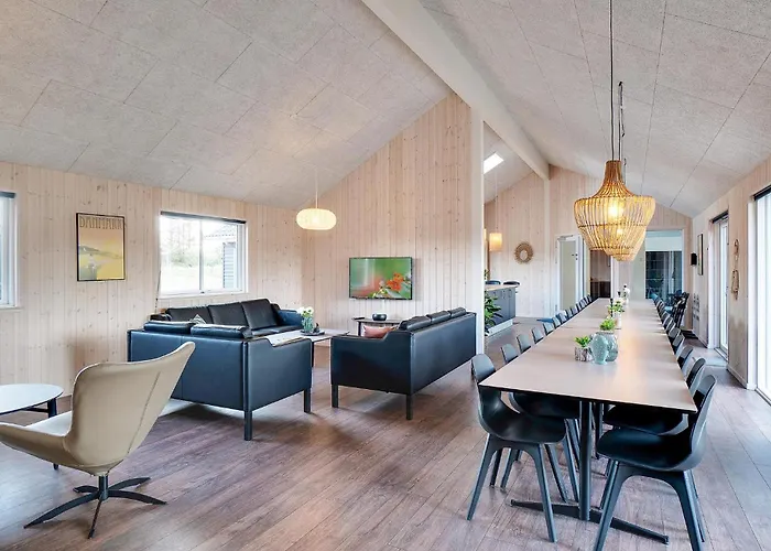 Feriehus 13 Bedroom Awesome In Nørre Nebel