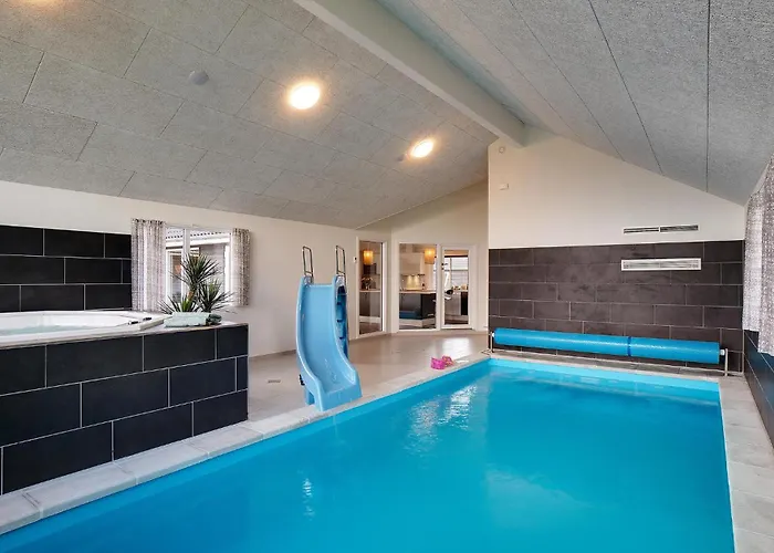 13 Bedroom Awesome In Feriehus